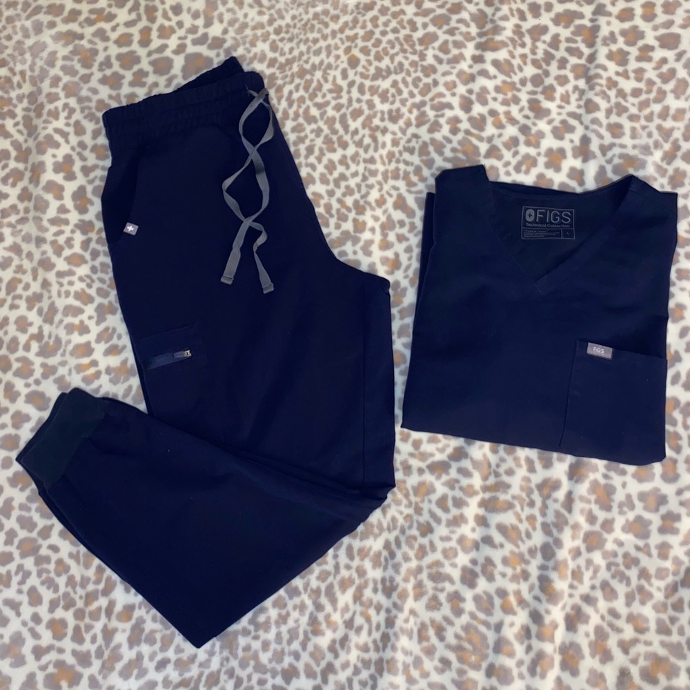 Large Navy Blue FIGS Scrubs Set